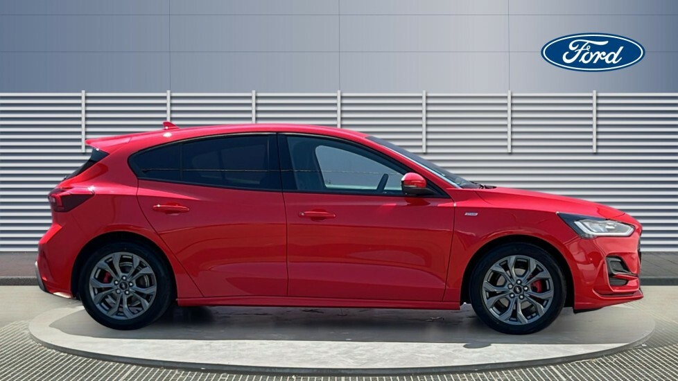 Ford Focus St-line Red #5