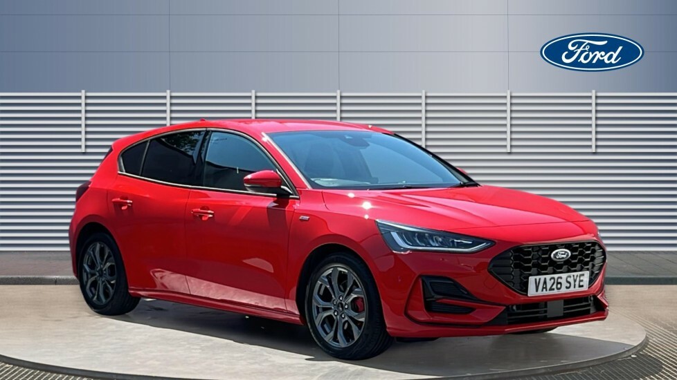 Ford Focus St-line Red