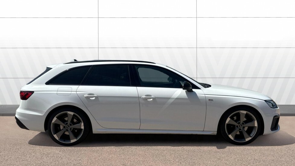 Audi A4 Black Edition HN71EUU White #3