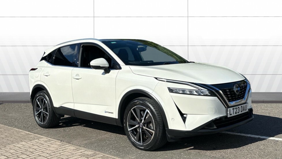 Nissan Qashqai Tekna White