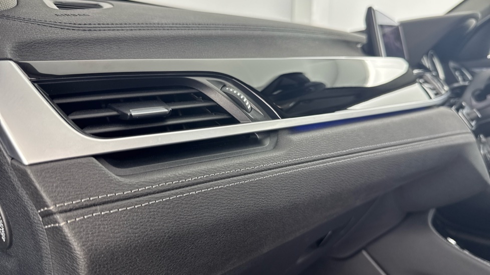 BMW X1 1.5 25E 10Kwh Sport Suv Plug-in Hybrid Black #35