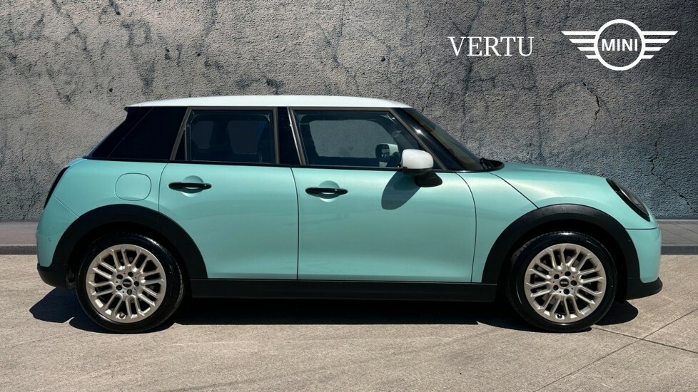 Mini Hatch C Exclusive SA25NLC Green #3