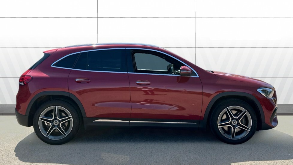 Mercedes-Benz GLA Class Amg Line KR22SRX Red #3