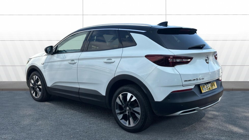 Vauxhall Grandland X Sri Nav NG69HVV White #2