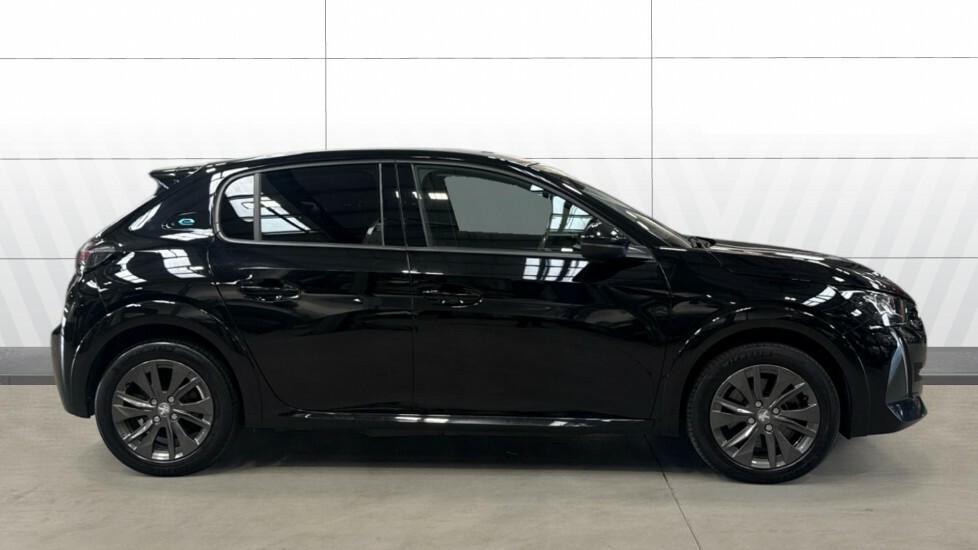 Peugeot e-208 Allure Premium BL22ABK Black #5