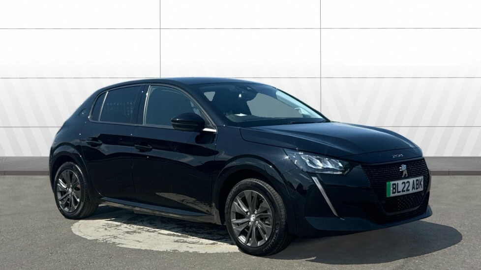 Peugeot e-208 Allure Premium Black