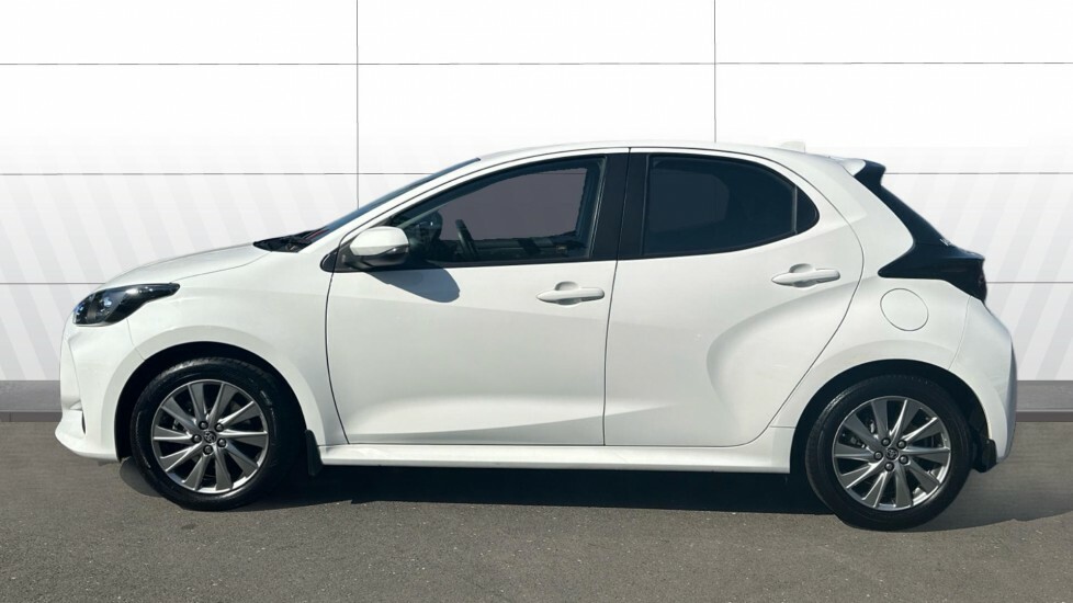 Toyota Yaris Icon KS72HMJ White #5