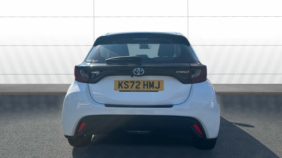 Toyota Yaris Icon KS72HMJ White #6