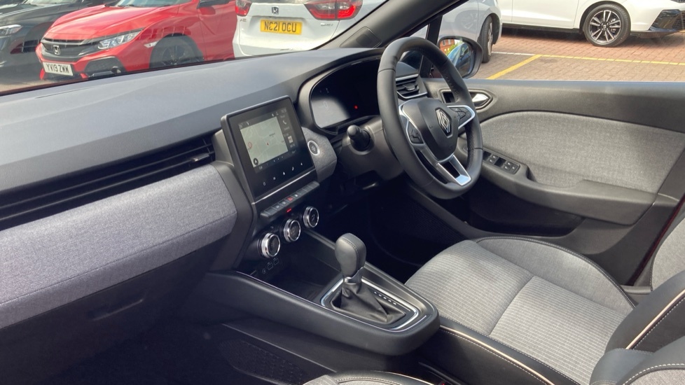 Renault Clio Techno Red #2