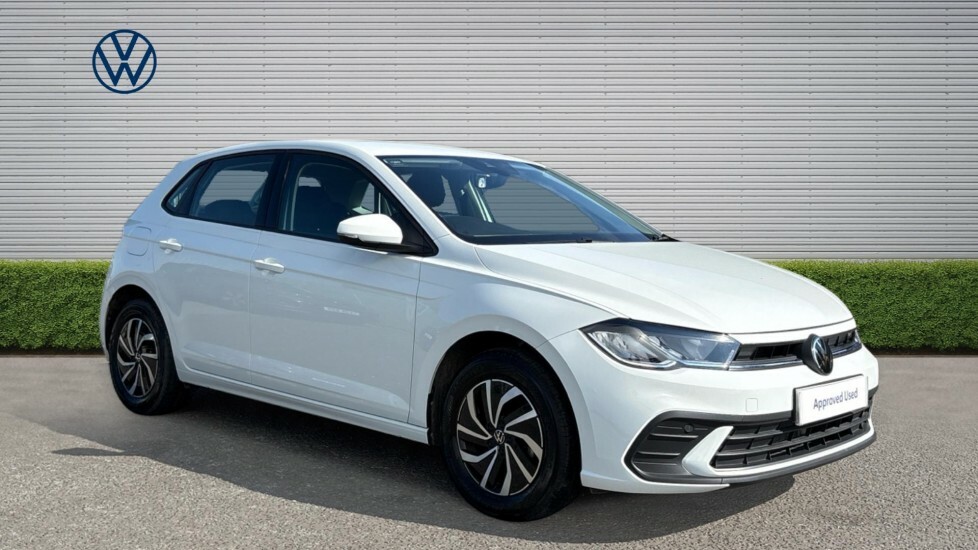 Volkswagen Polo Life White