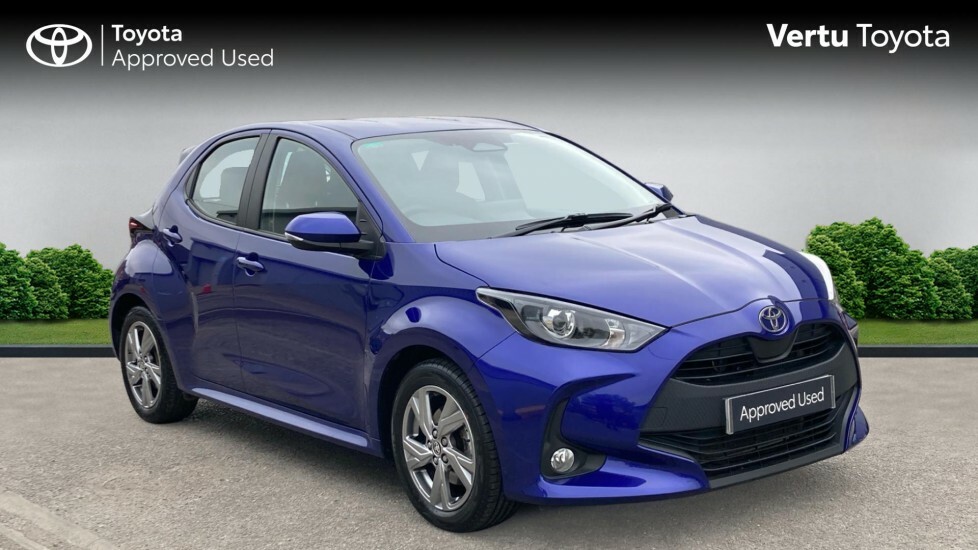 Toyota Yaris Icon YT24KMJ Blue