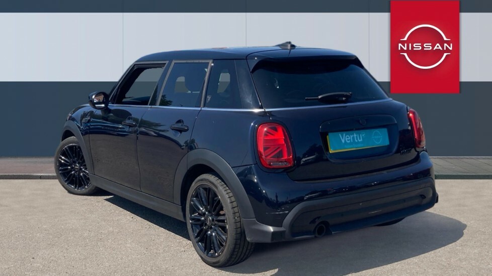 Mini Hatch Cooper Exclusive LV23EJJ Black #2