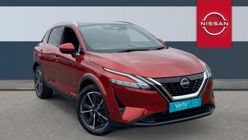 Nissan Qashqai Tekna Red