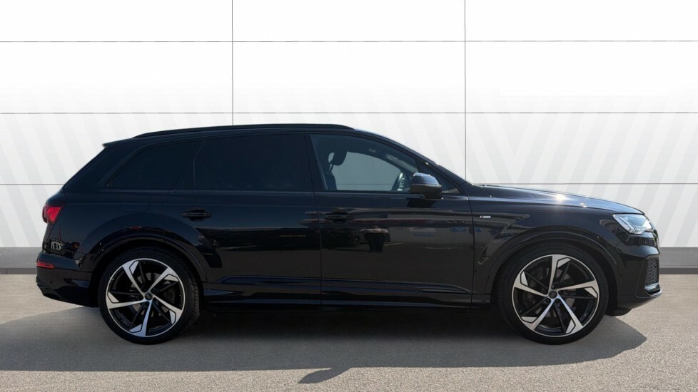 Audi Q7 Black Edition LL20PKJ Black #5