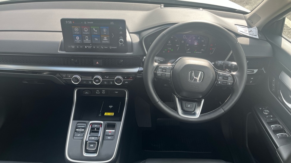 Honda Cr-V Advance White #4