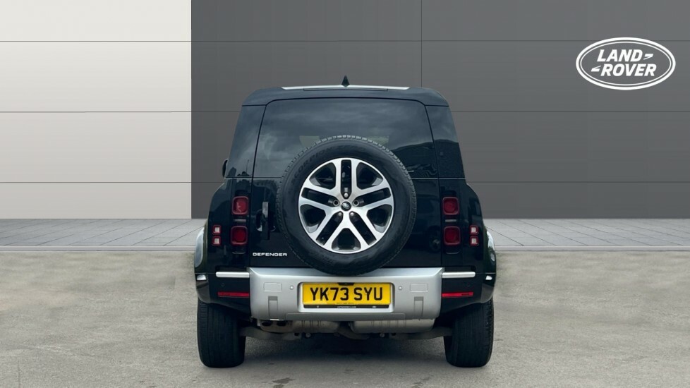 Land Rover Defender 110 Xs Edition Black #6