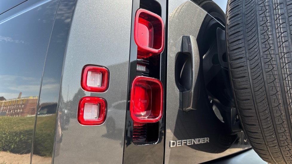 Land Rover Defender 130 D350 X-dynamic Se Grey #19
