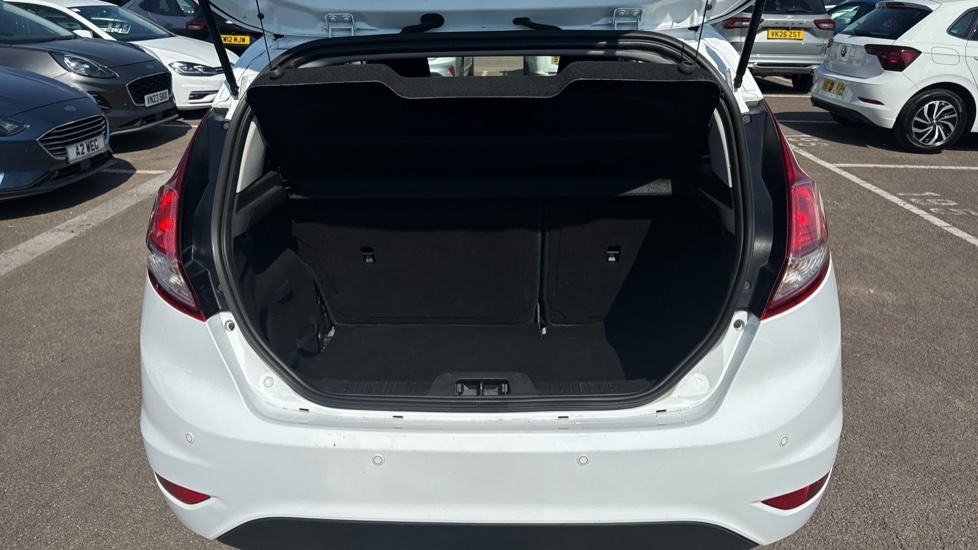 Ford Fiesta Zetec White #4