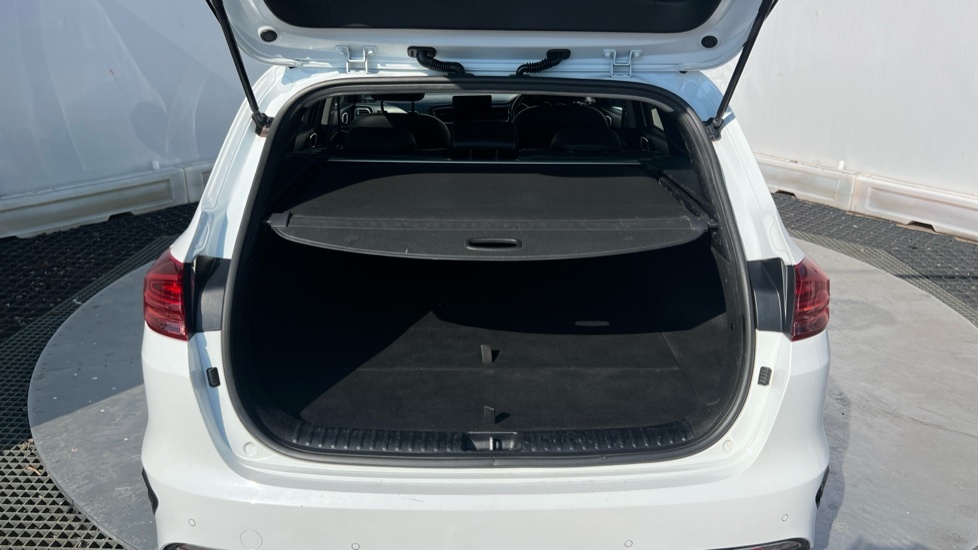 Kia Ceed 3 White #4