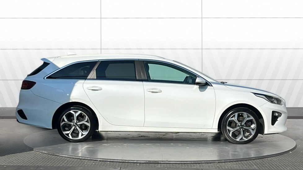 Kia Ceed 3 White #5