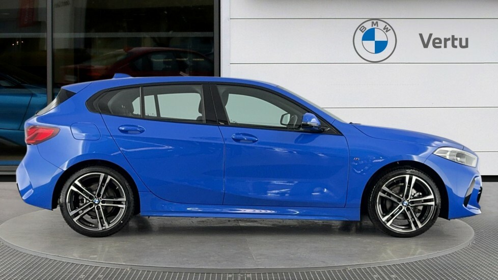 BMW 1 Series M Sport VN72DGZ Blue #3
