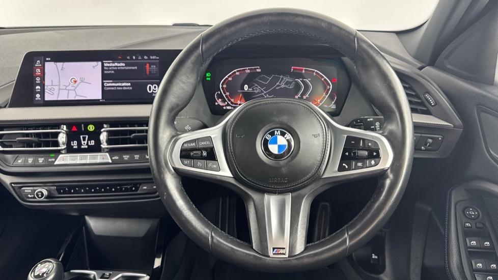 BMW 1 Series M Sport VN72DGZ Blue #5