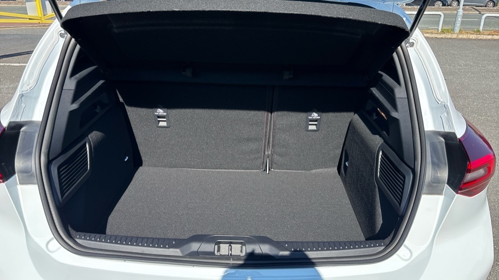 Ford Focus St-line White #4
