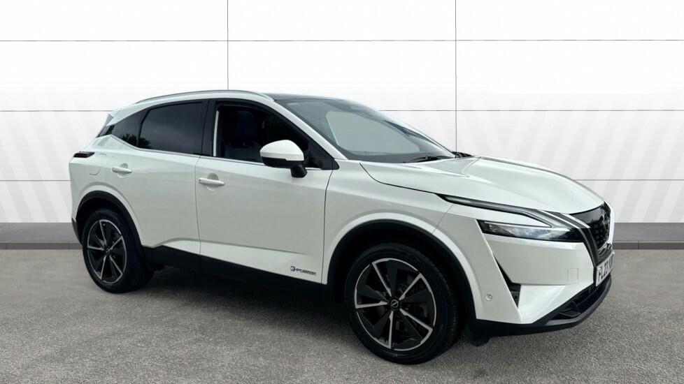 Nissan Qashqai Tekna White