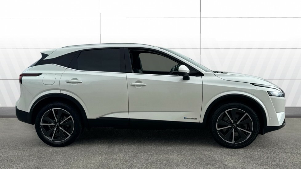 Nissan Qashqai Tekna FL23YOR White #5