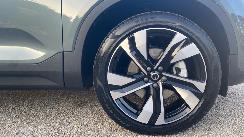 Volvo XC40 Ultra B4 Mild Hybrid Dark Delivery Mileage  #9