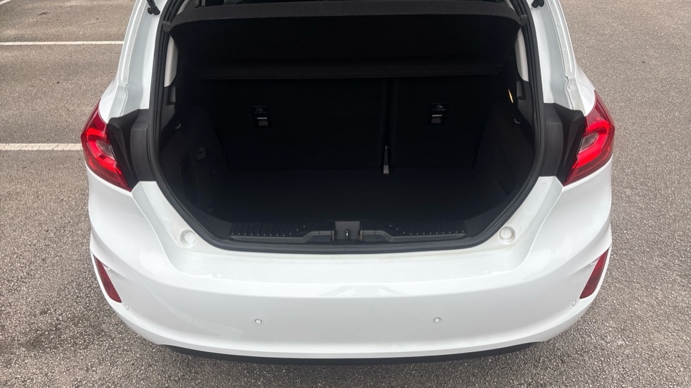 Ford Fiesta Titanium White #4