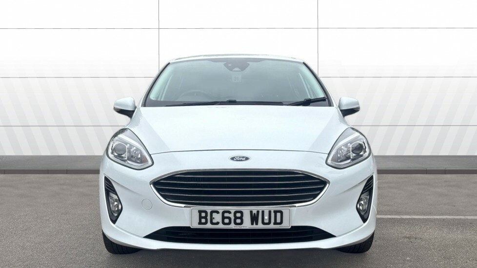 Ford Fiesta Titanium White #3