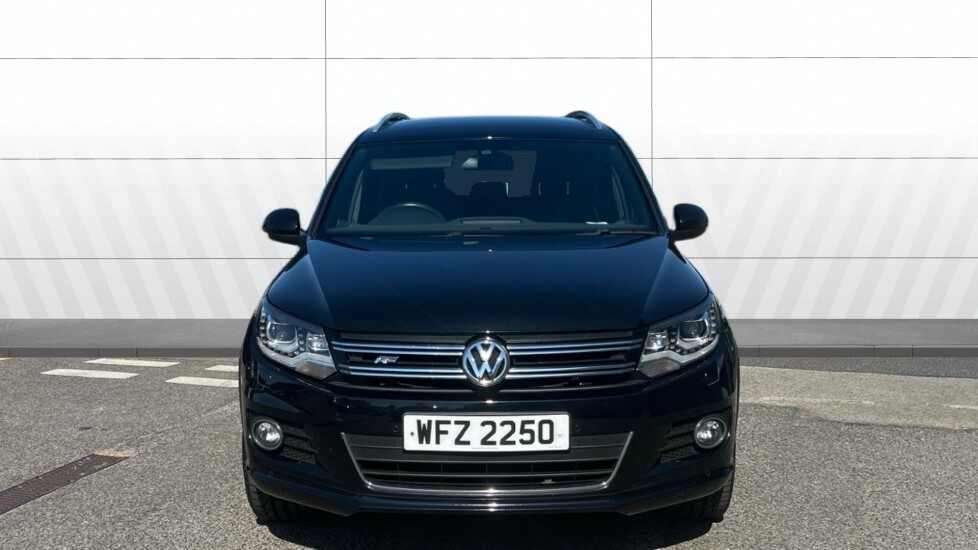 Volkswagen Tiguan R-line Black #3