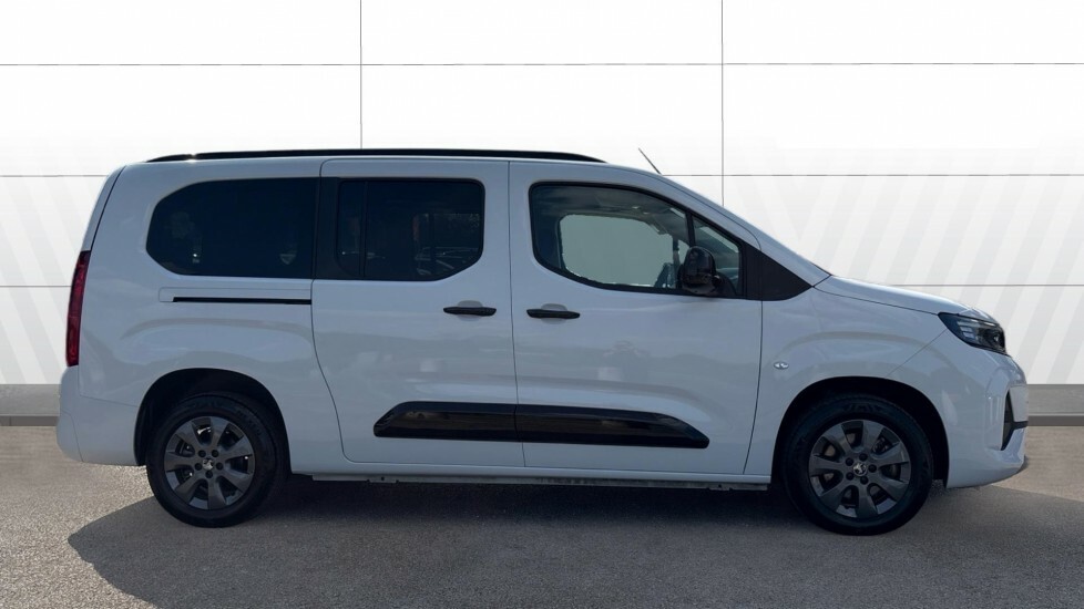 Vauxhall Combo-e Life Ultimate XL White #5