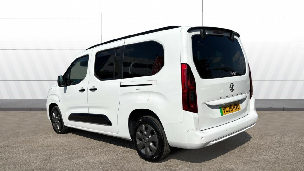 Vauxhall Combo-e Life Ultimate XL White #2