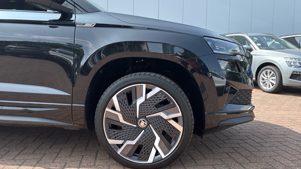 Skoda Karoq Sportline Black #5