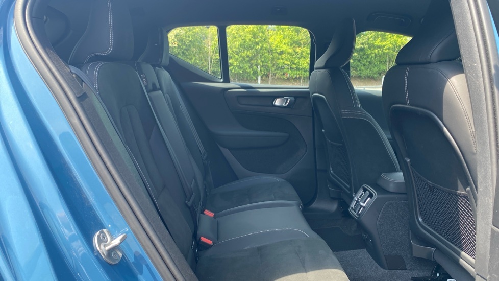 Volvo XC40 Plus WX24VFA Blue #6