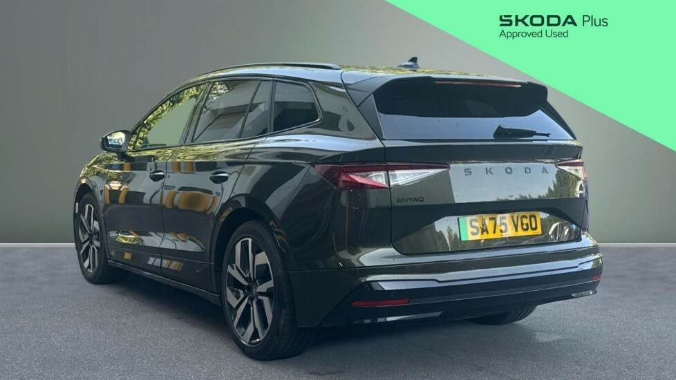 Skoda ENYAQ Sportline Green #3