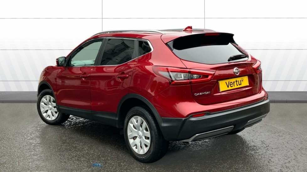 Nissan Qashqai Tekna Red #2