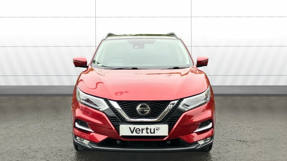 Nissan Qashqai Tekna Red #3