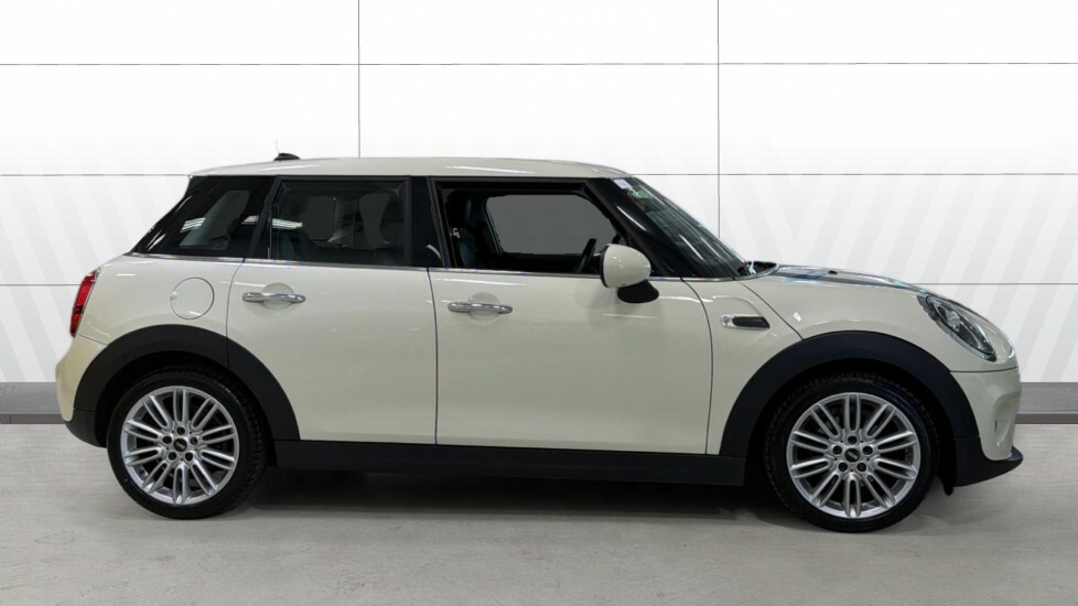 Mini Hatch Cooper Exclusive OV19YTC White #5