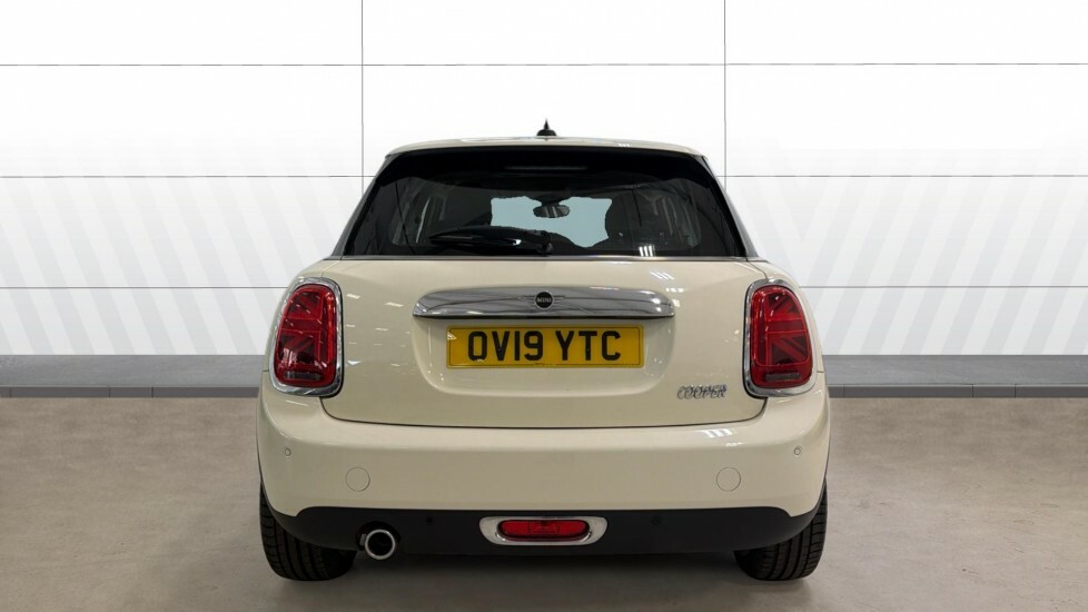 Mini Hatch Cooper Exclusive OV19YTC White #6