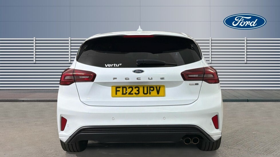 Ford Focus St-line X FD23UPV White #6