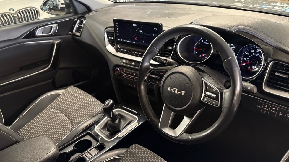 Kia Xceed Xceed 3 Black #11