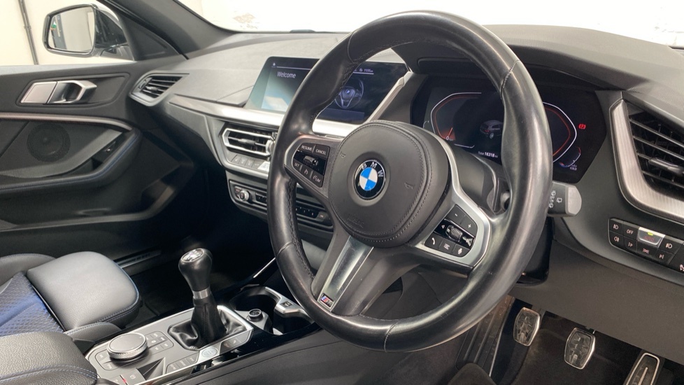 BMW 1 Series M Sport YG72ZJX White #6