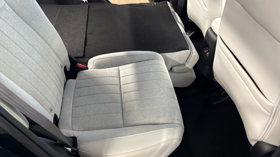 Honda Jazz 1.3 I-vtec Se Navi Hatchback Cvt Euro 6 White #67