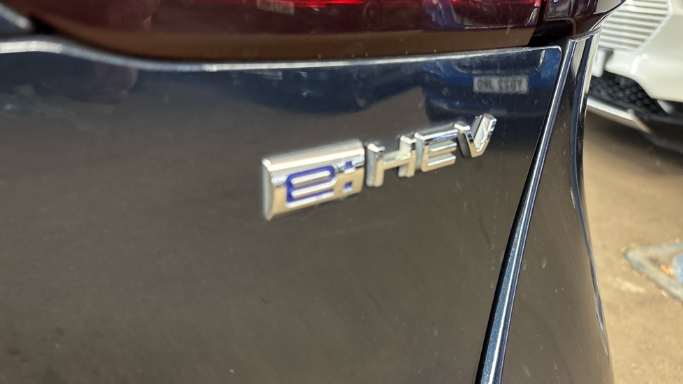 Honda Jazz 1.3 I-vtec Se Navi Hatchback Cvt Euro 6 White #51