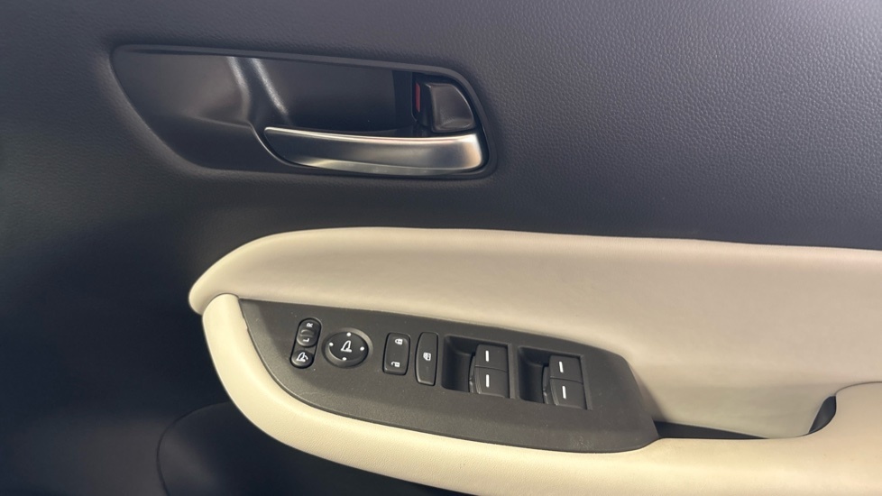 Honda Jazz 1.3 I-vtec Se Navi Hatchback Cvt Euro 6 White #22