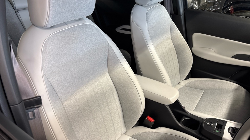 Honda Jazz 1.3 I-vtec Se Navi Hatchback Cvt Euro 6 White #71