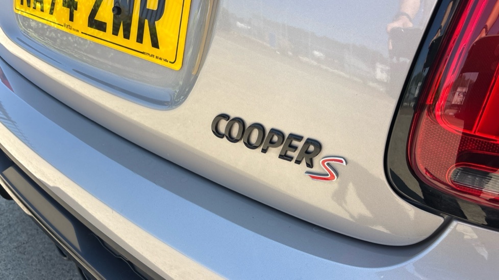 Mini Convertible 2.0 John Cooper Works Red #33